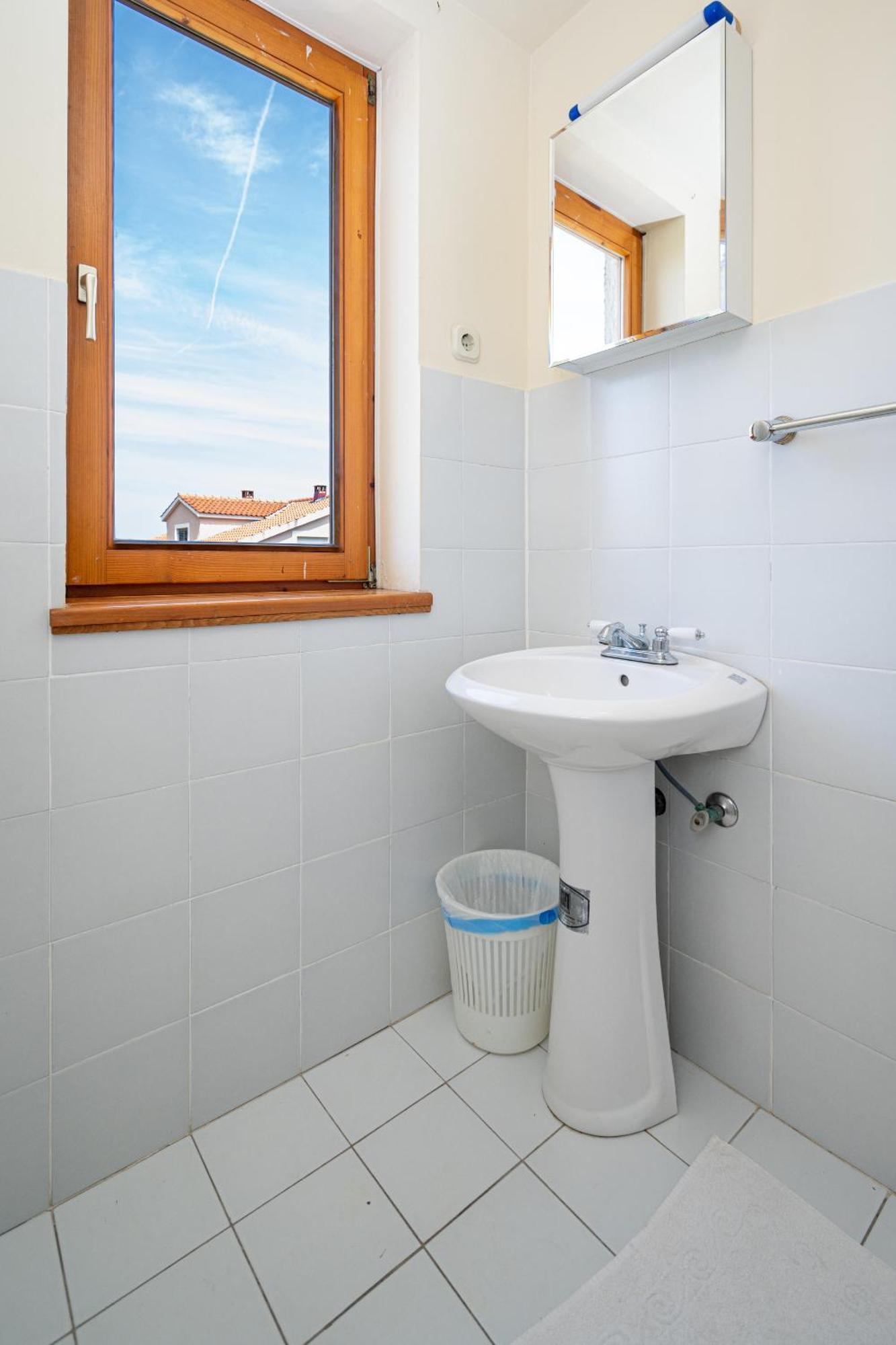 Apartments And Rooms By The Sea Mrljane, Pasman - 327 Nevidane Bilik gambar