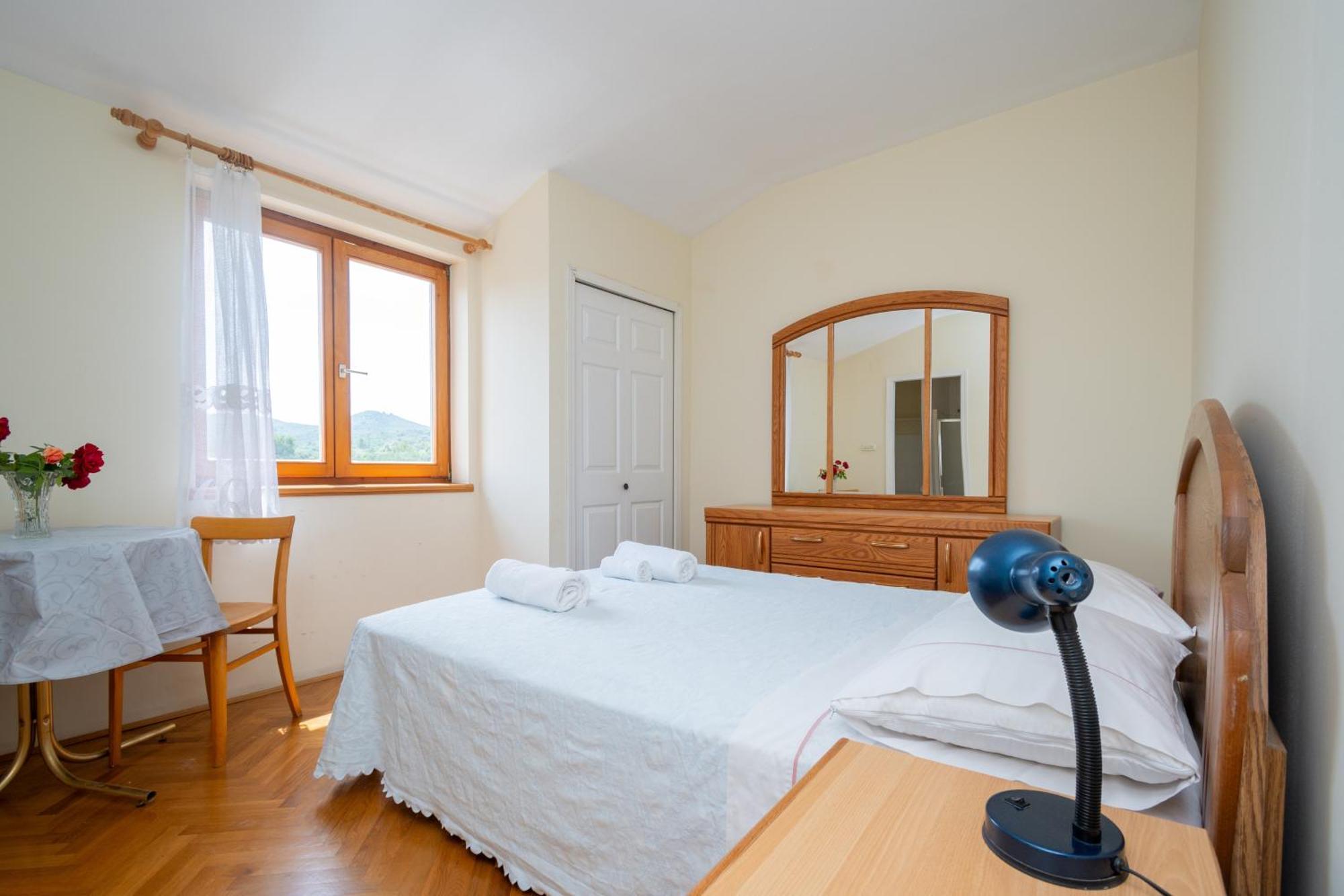 Apartments And Rooms By The Sea Mrljane, Pasman - 327 Nevidane Bilik gambar