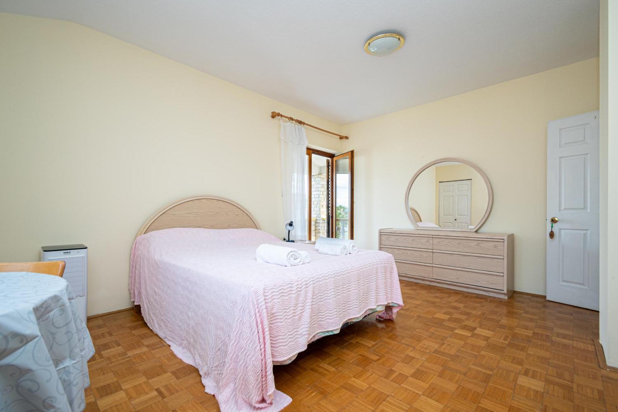 Apartments And Rooms By The Sea Mrljane, Pasman - 327 Nevidane Bilik gambar